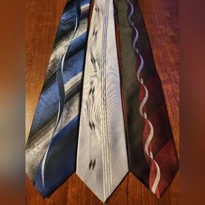 Pierre Cardin Men's Gray, Maroon, and Blue Elegant Silk Ties